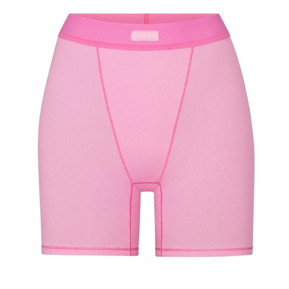 NWT skims bubblegum boxer